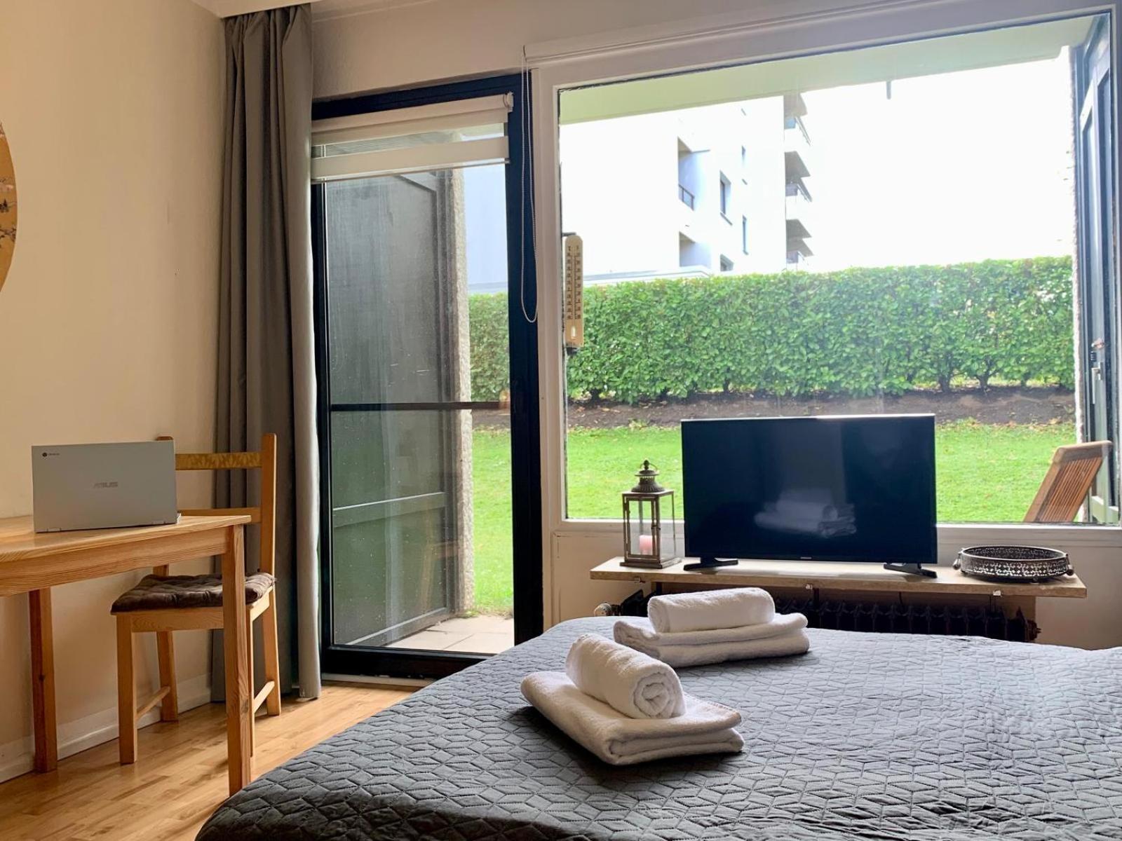 Tt Living Apartment Luebeck I Souterrain Wohnung Mit Terrasse I Naehe Hbf I Kostenlos Parken Kültér fotó